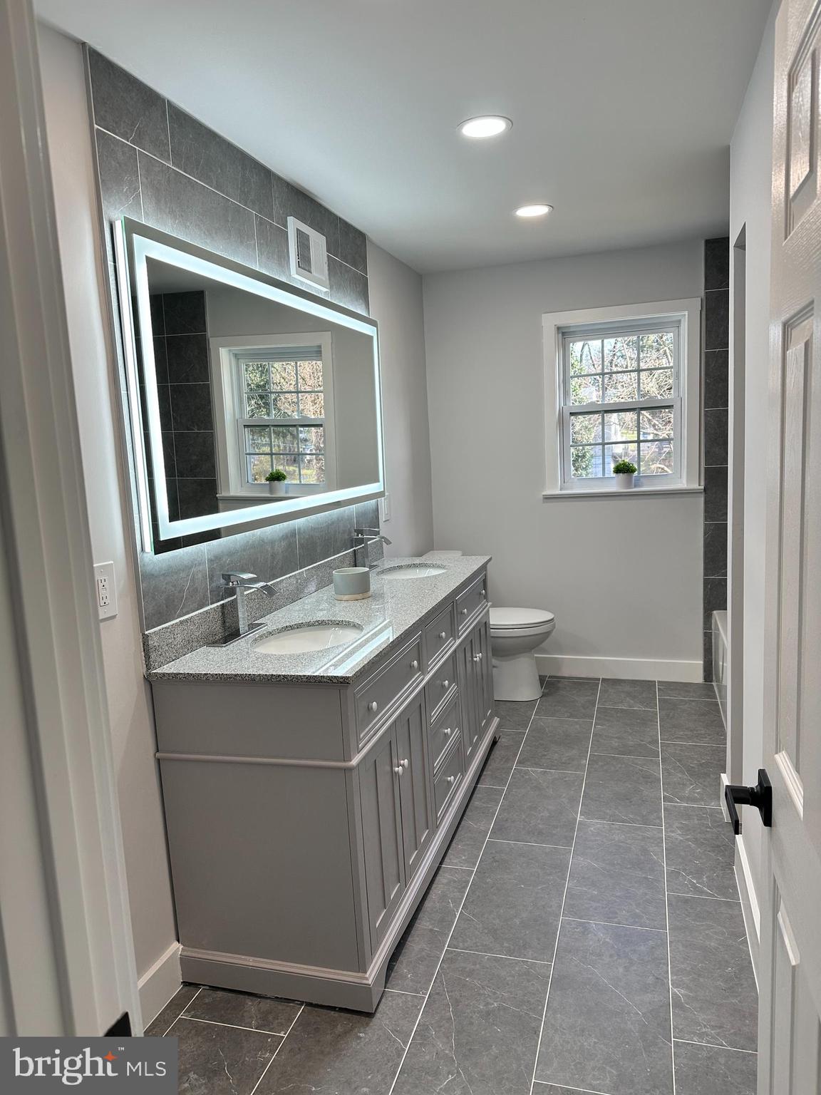 99 Elfreth Road Huntingdon Valley, PA 19006 - Photo 14 of 29 Bathroom