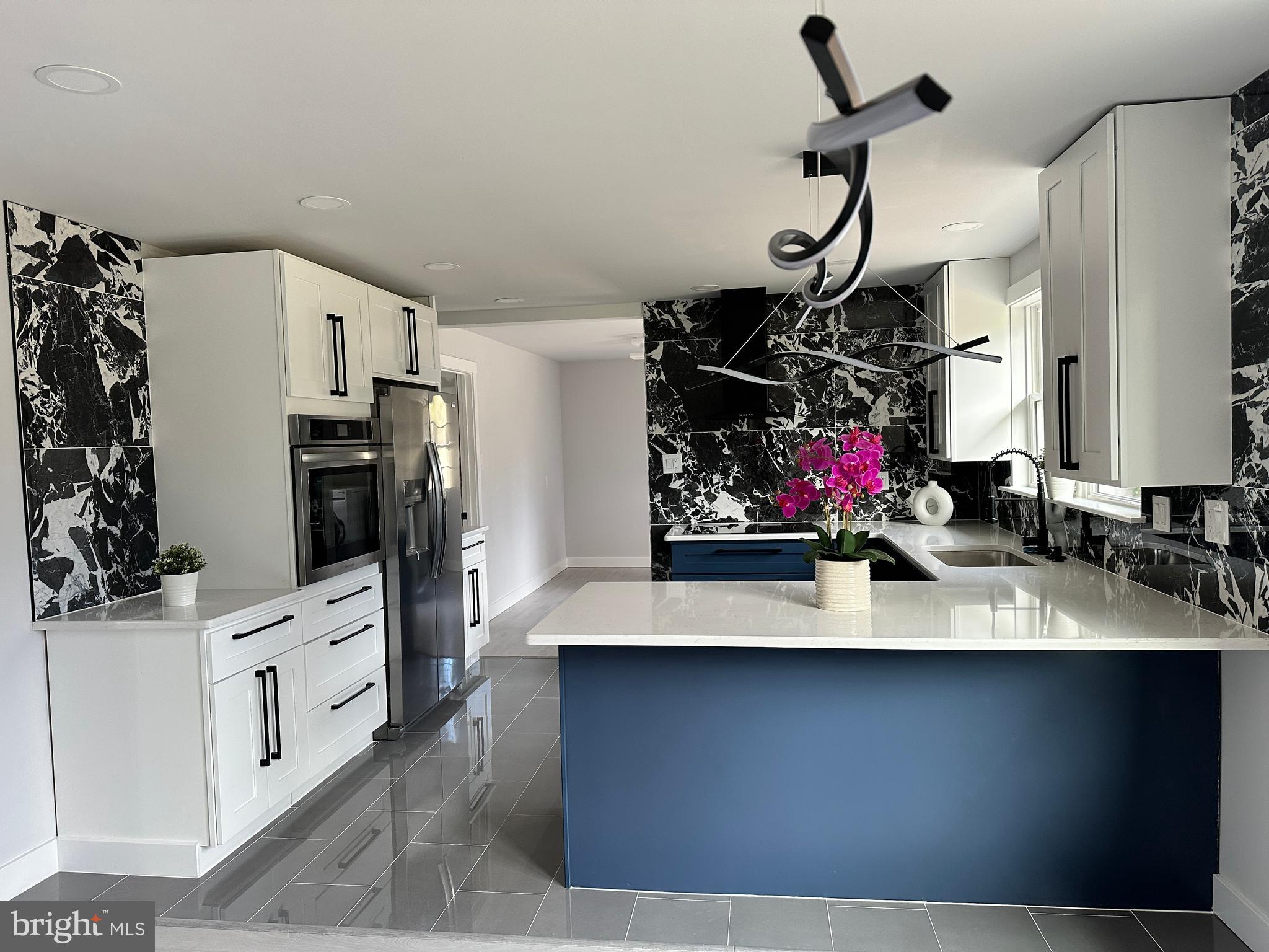 99 Elfreth Road Huntingdon Valley, PA 19006 - Photo 7 of 29 Kitchen