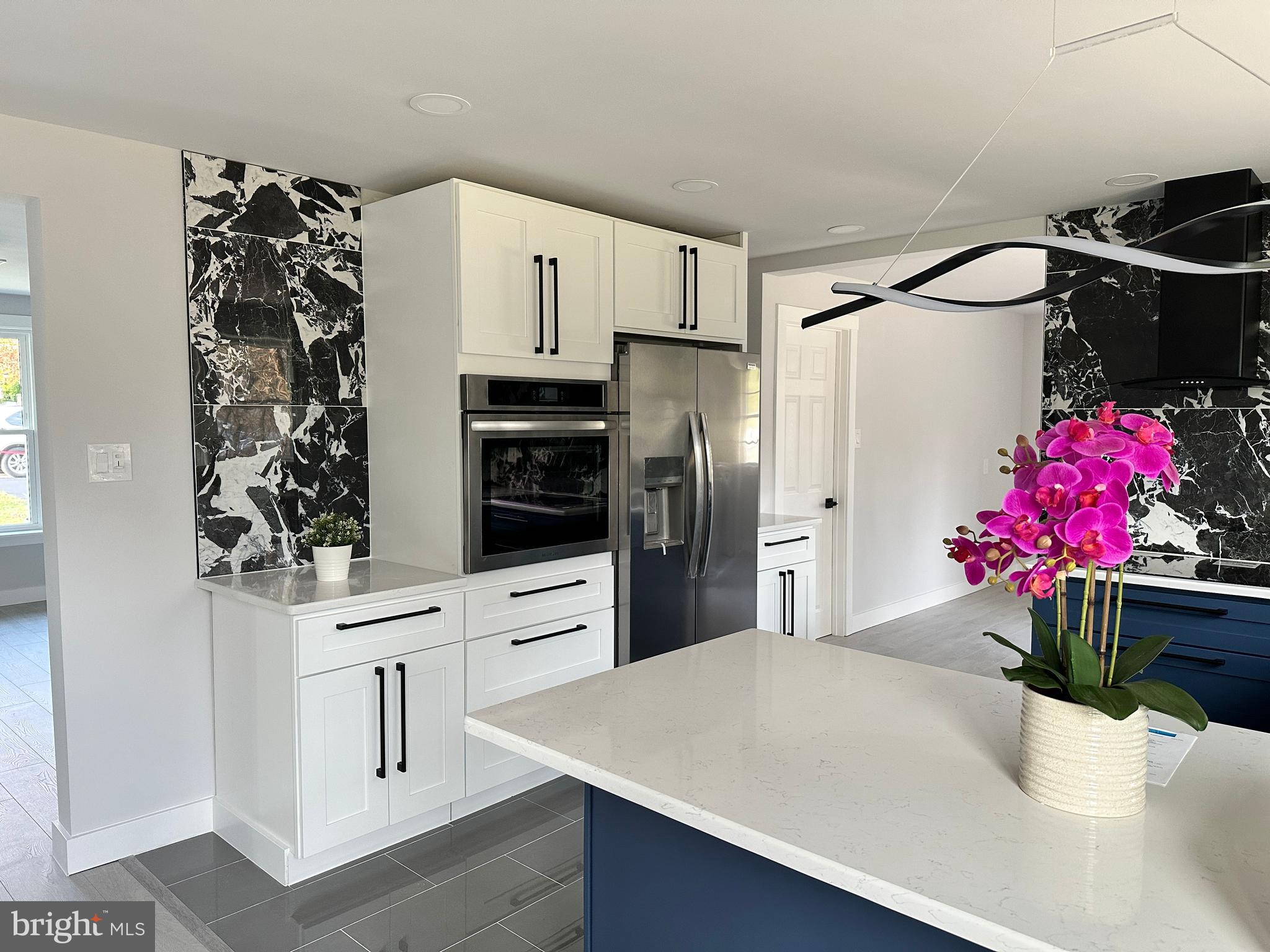 99 Elfreth Road Huntingdon Valley, PA 19006 - Photo 8 of 29