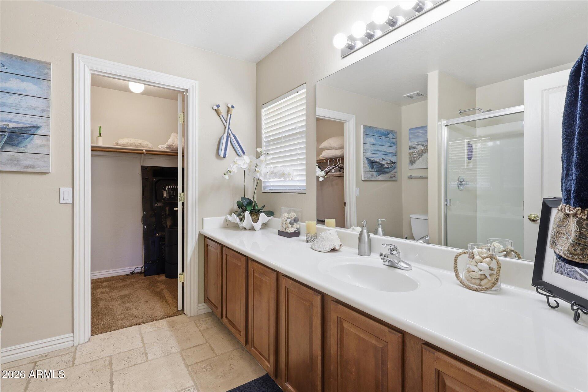 2324 West Zenith Lane Phoenix, AZ 85085 - Photo 29 of 85 Downstairs Ensuite Bedroom 2