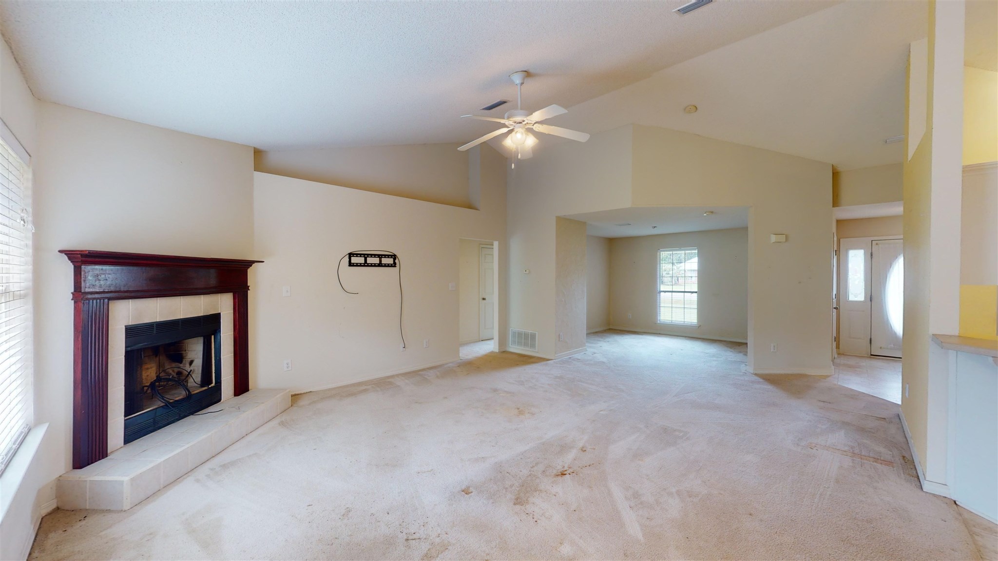 24136 Goldenrod Lane Elberta, AL 36530 - Photo 3 of 22