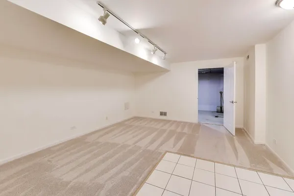 $3,495 | 325 North Water Street, Unit 325, Batavia, IL 60510