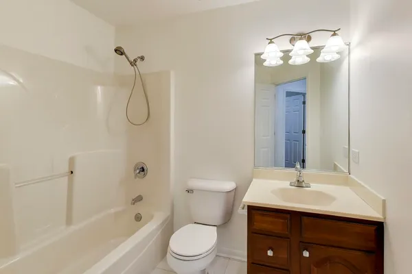 $3,495 | 325 North Water Street, Unit 325, Batavia, IL 60510