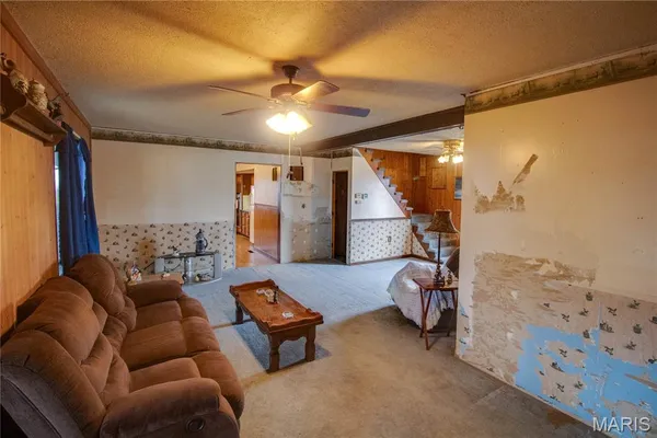 $264,900 | 168 Southeast 450 Avenue, Carrollton, IL 62016