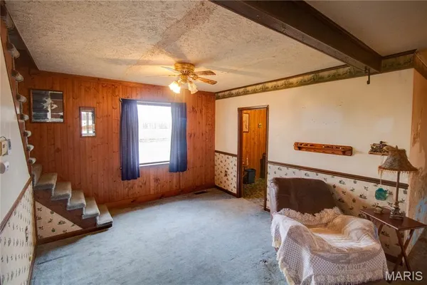 $264,900 | 168 Southeast 450 Avenue, Carrollton, IL 62016