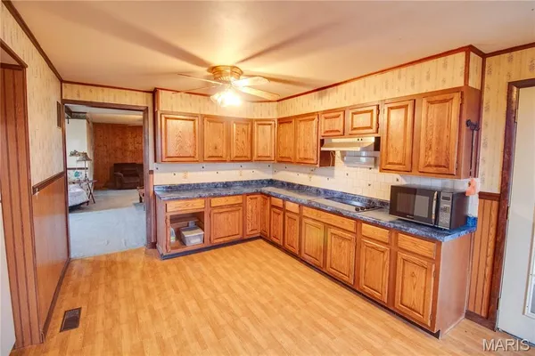 $249,900 | 168 Southeast 450 Avenue, Carrollton, IL 62016