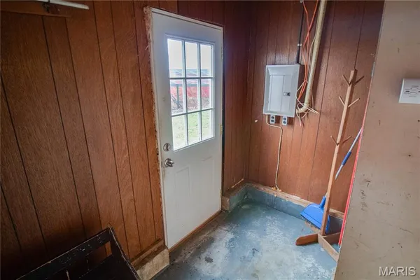 $264,900 | 168 Southeast 450 Avenue, Carrollton, IL 62016