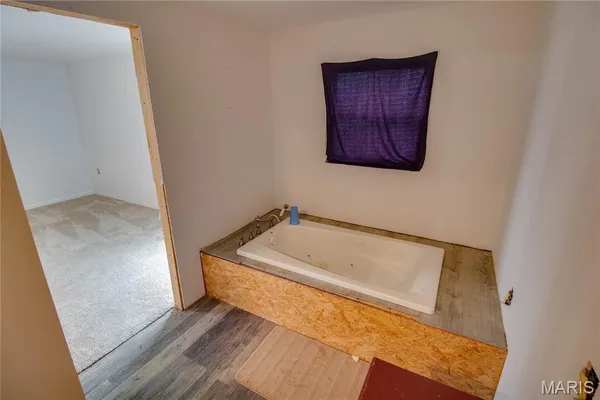 $264,900 | 168 Southeast 450 Avenue, Carrollton, IL 62016