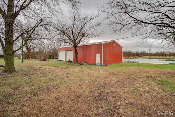 $249,900 | 168 Southeast 450 Avenue, Carrollton, IL 62016