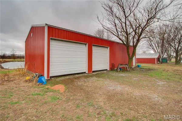 $264,900 | 168 Southeast 450 Avenue, Carrollton, IL 62016