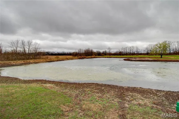 $264,900 | 168 Southeast 450 Avenue, Carrollton, IL 62016