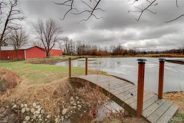 $264,900 | 168 Southeast 450 Avenue, Carrollton, IL 62016