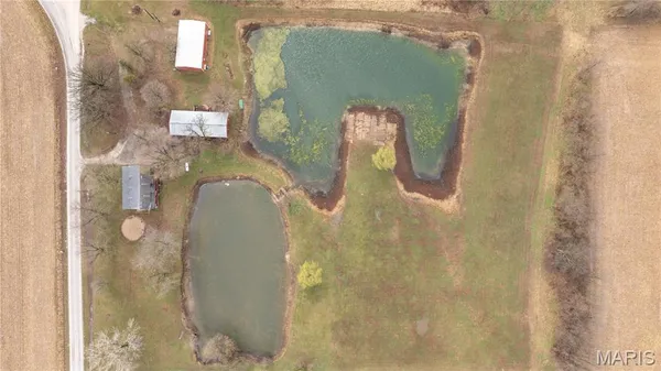 $264,900 | 168 Southeast 450 Avenue, Carrollton, IL 62016