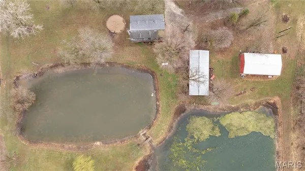 $249,900 | 168 Southeast 450 Avenue, Carrollton, IL 62016