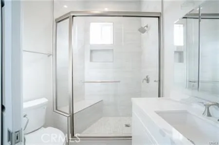 $3,950 | 17021 Burton Street, Lake Balboa, CA 91406