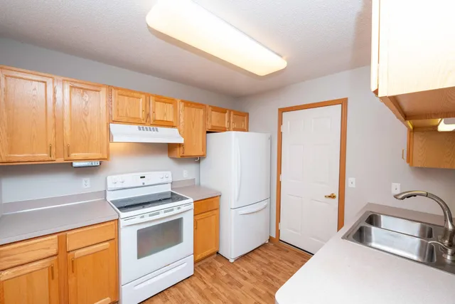 $209,900 | 11547 Elmwood Avenue North, Champlin, MN 55316