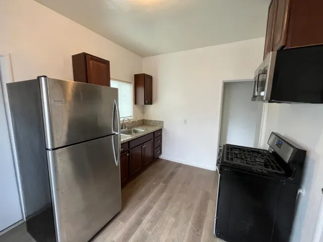 $425,000 | 616 North Echo Avenue, Fresno, CA 93728