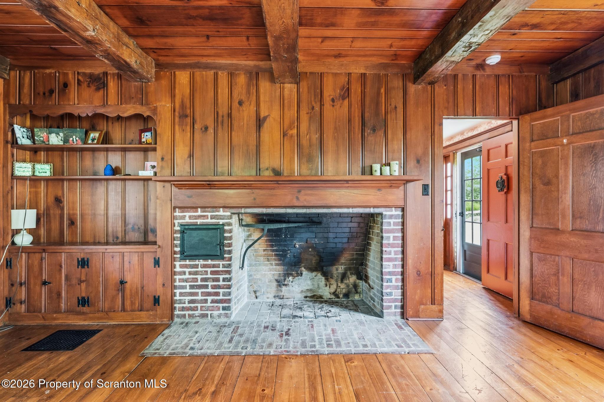 39 Golf Course Road Dallas, PA 18612 - Photo 10 of 111 DSC_8159-3