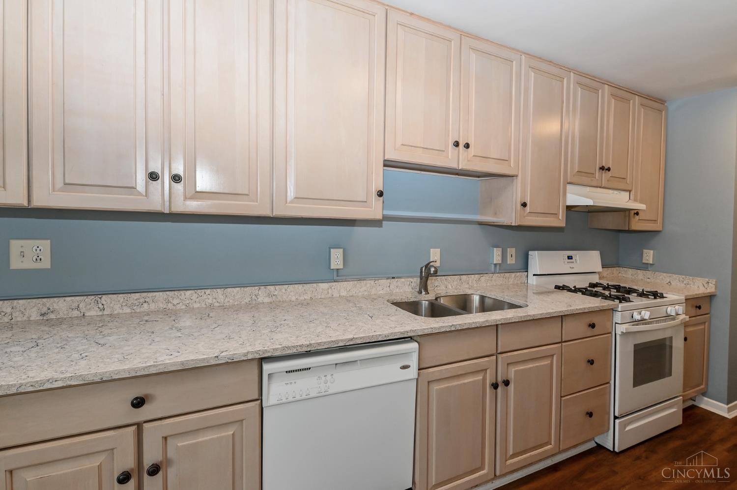 2324 Madison Road, Unit 902 Cincinnati, OH 45208 - Photo 22 of 43 Gallery Image 22