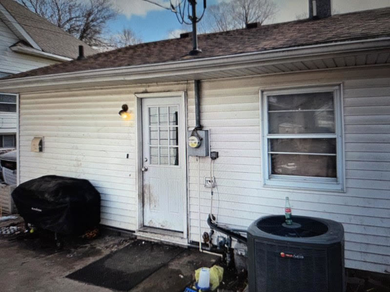 721 6th Street LaSalle, IL 61301 - Photo 2 of 10