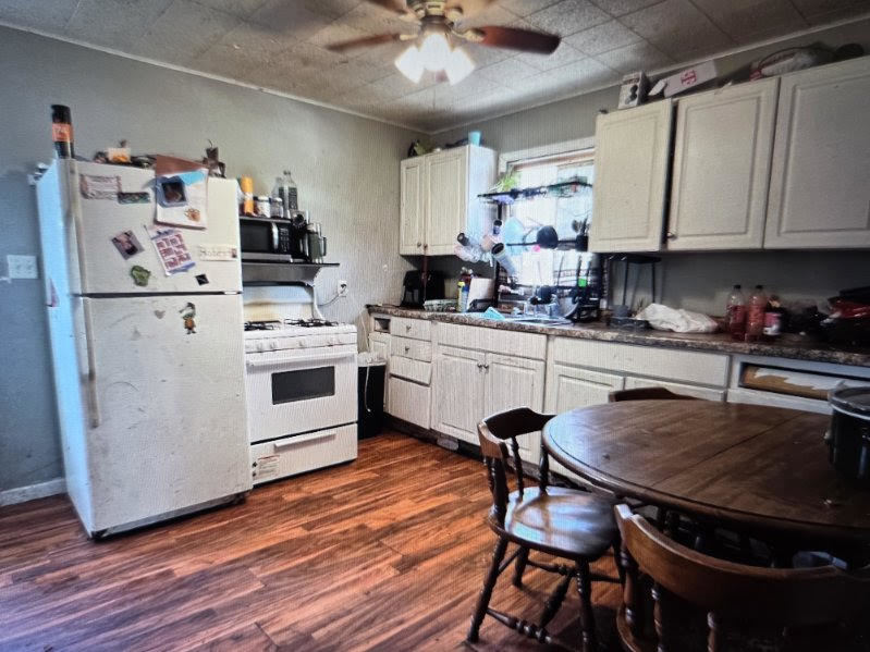 721 6th Street LaSalle, IL 61301 - Photo 6 of 10