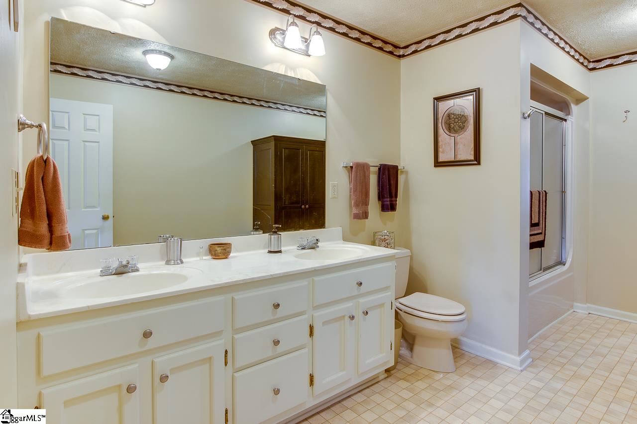 422 Hattie Road Easley, SC 29642 - Photo 19 of 36 Gallery Image 19