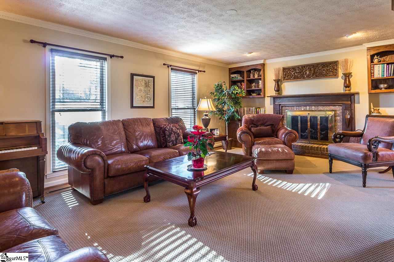 422 Hattie Road Easley, SC 29642 - Photo 8 of 36 Gallery Image 8