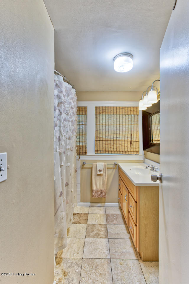 4223 Winchester Road Louisville, KY 40207 - Photo 23 of 35 4223 Winchester Rd-23