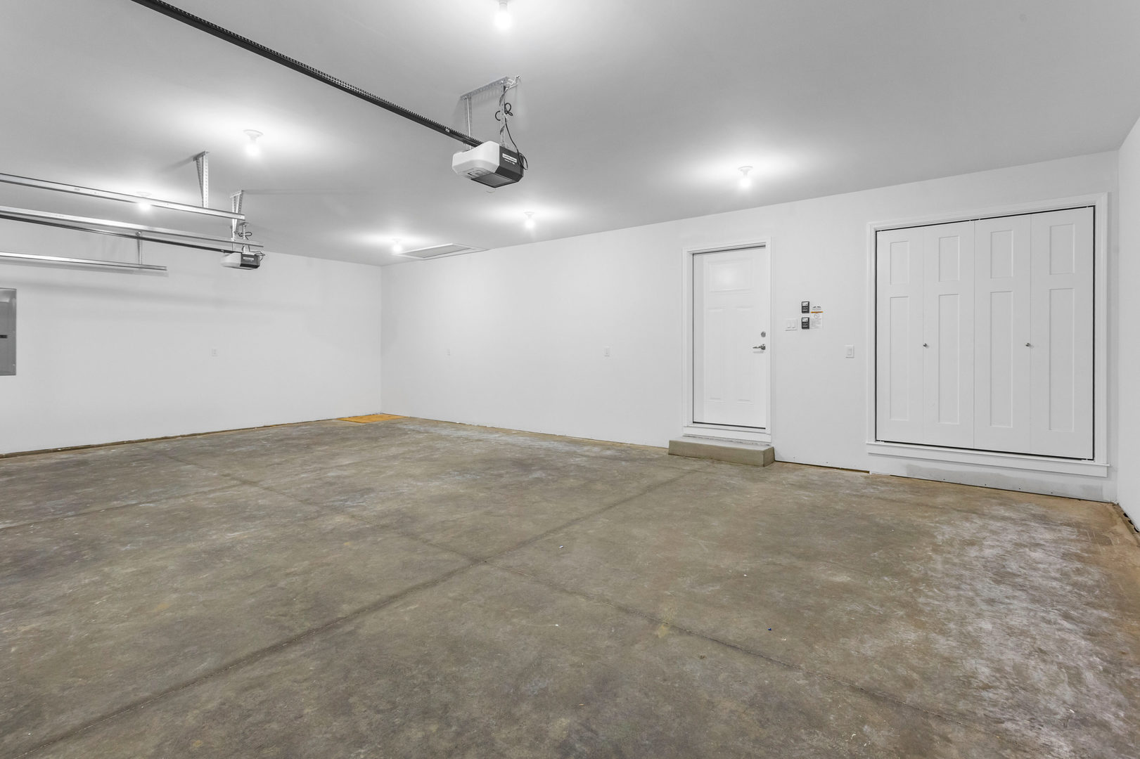 504 Patterson Drive Bloomington, IL 61701 - Photo 23 of 26 a view of an empty room