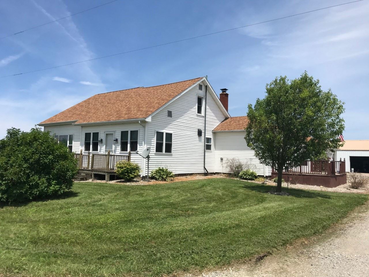 6473 County Road 40 Butler, IN 46721 - Photo 2 of 21