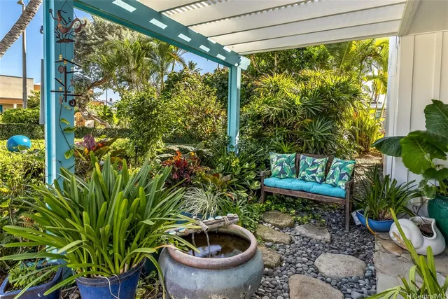 $3,860,000 | 604 Kaimalino Street, Kailua, HI 96734