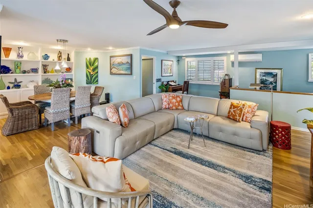 $3,860,000 | 604 Kaimalino Street, Kailua, HI 96734