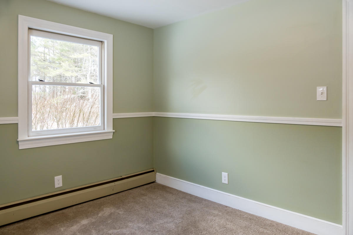 174 Durham Road Freeport, ME 04032 - Photo 21 of 54 28-1st Floor Bedroom (2 of 3)