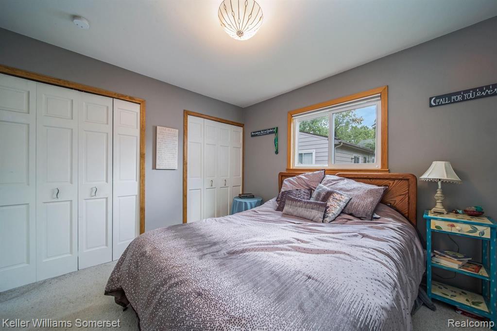 4003 Kent Road Royal Oak, MI 48073 - Photo 23 of 34