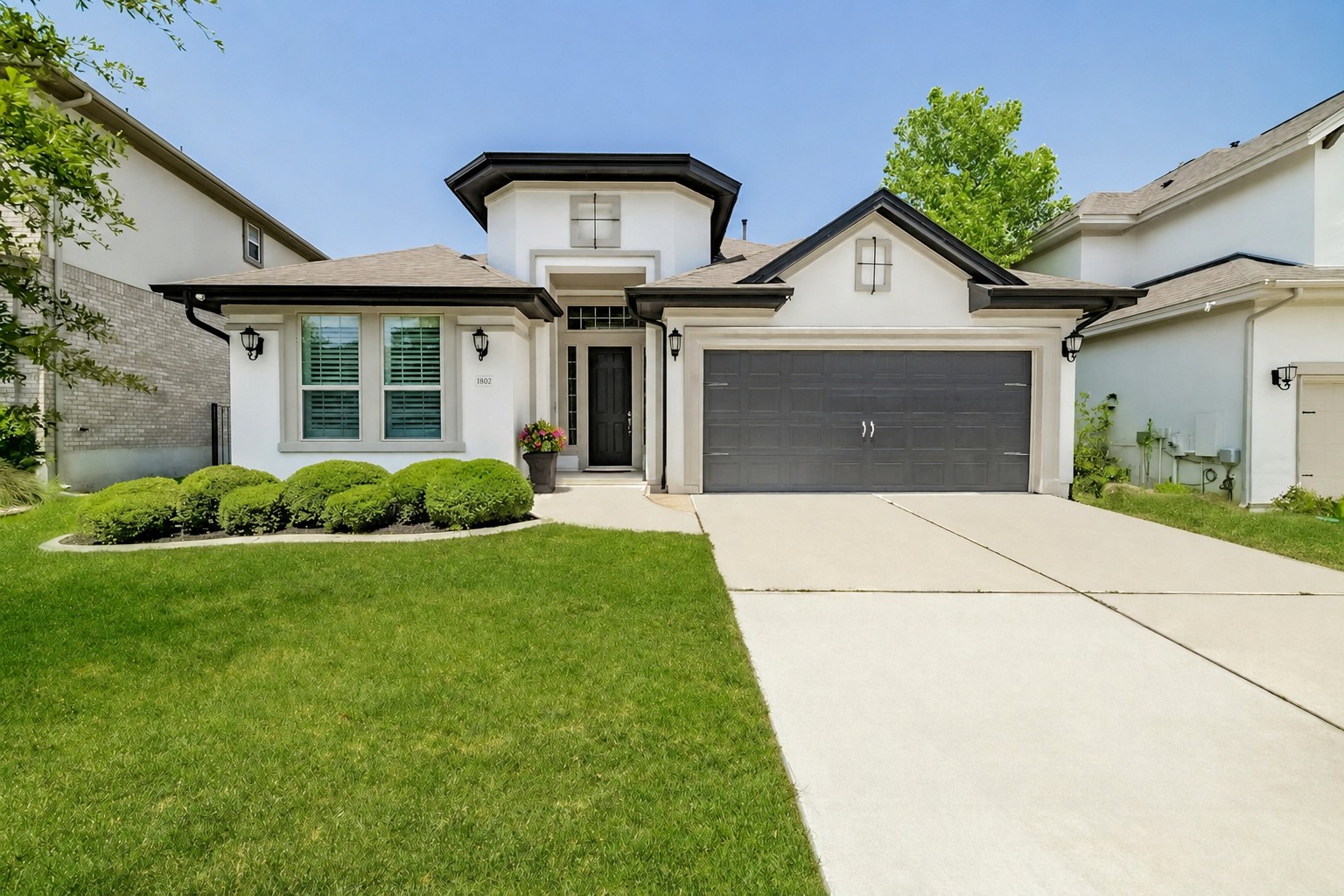 Welcome home to 1820 Ficuzza
Way, Leander, Texas 78641 in Travisso!