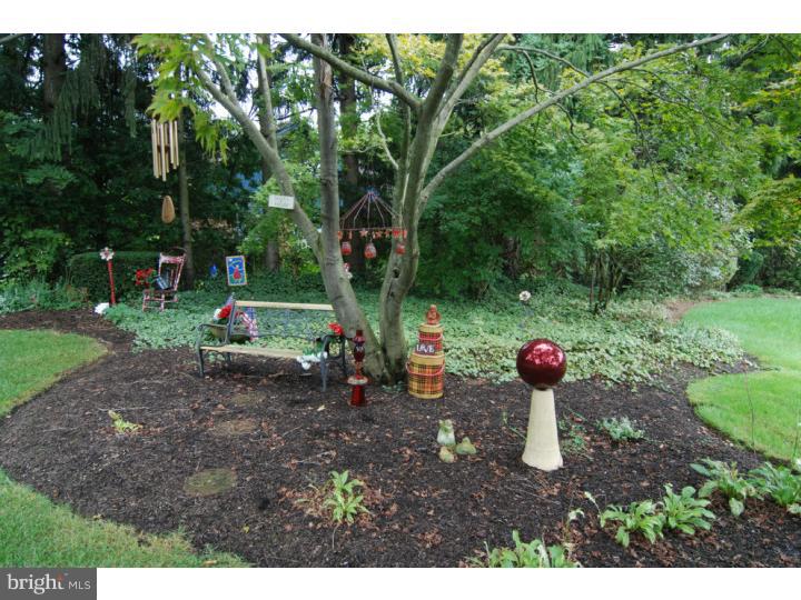712 North Waverly Street Reading, PA 19607 - Photo 13 of 19 Garden