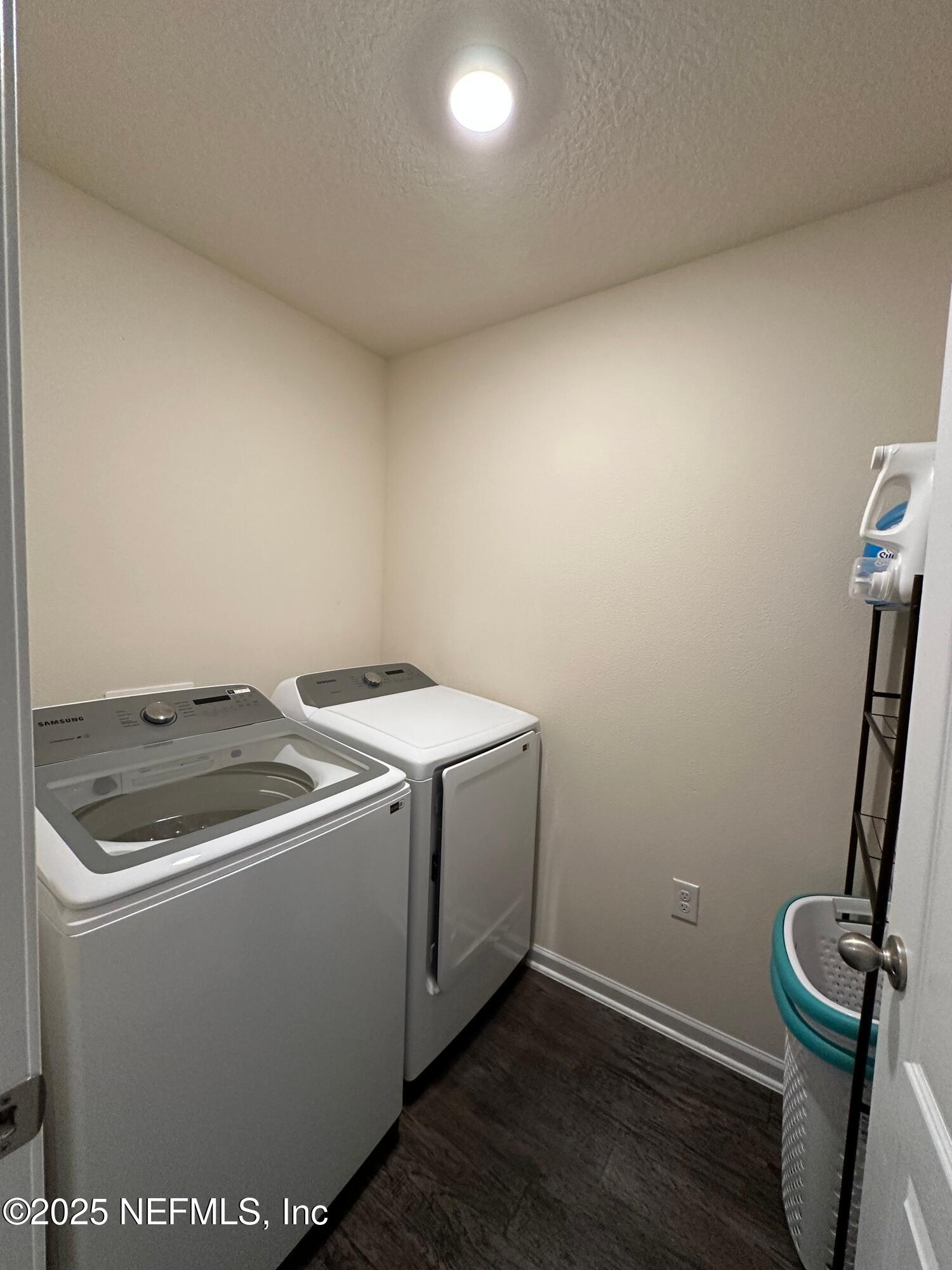 2062 Garrison Way Green Cove Springs Green Cove Springs, FL 32043 - Photo 46 of 56 a utility room with dryer and washer