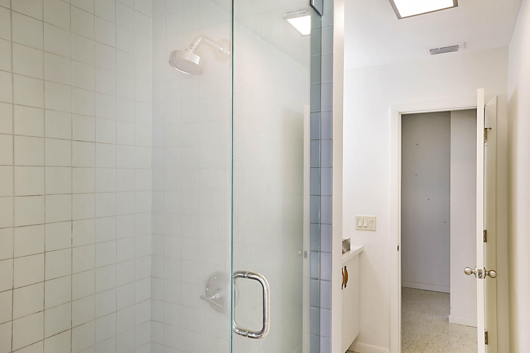 400 Northwest 6th Avenue Boca Raton, FL 33432 - Photo 26 of 44 a bathroom with a shower