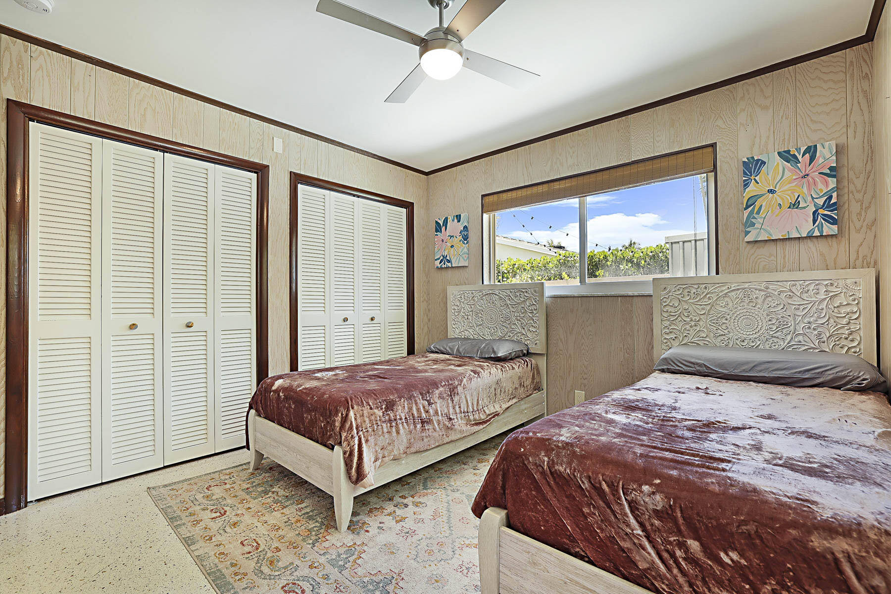 400 Northwest 6th Avenue Boca Raton, FL 33432 - Photo 27 of 44 a bedroom with two beds and a large window