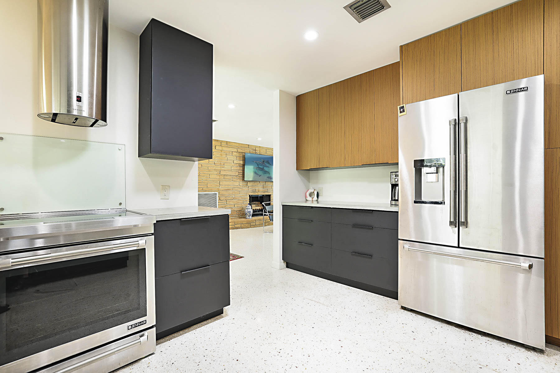 400 Northwest 6th Avenue Boca Raton, FL 33432 - Photo 8 of 44 a kitchen with stainless steel appliances a refrigerator sink and stove