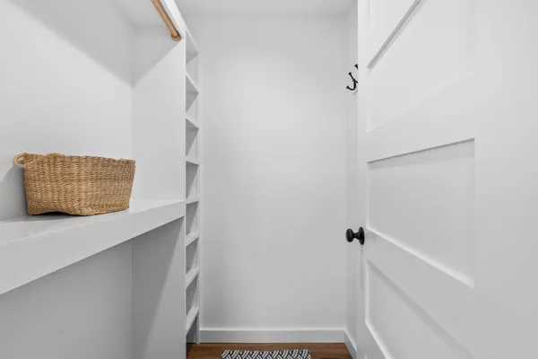 a view of walk in closet