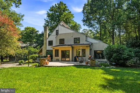 $665,000 | 16 Elizabeth Court West, Marlton, NJ 08053