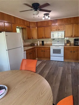 $219,900 | 2520 Westminister Lane, St. Joseph, MO 64503
