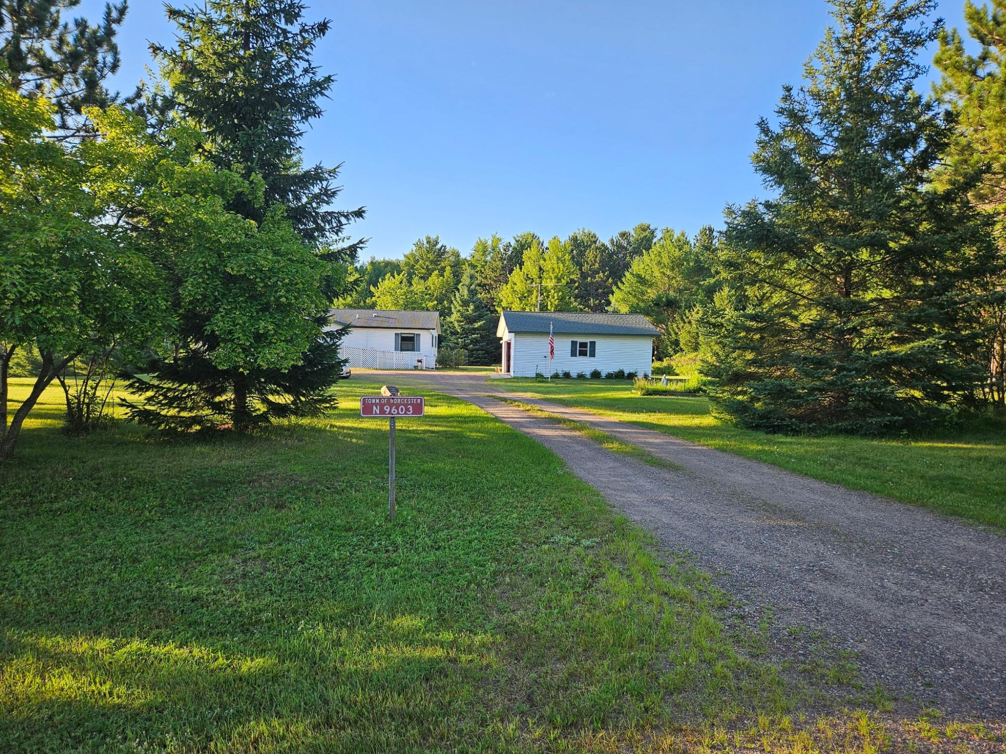 N9603 Westview Road Phillips, WI 54555 - Photo 4 of 19 Gallery Image 4