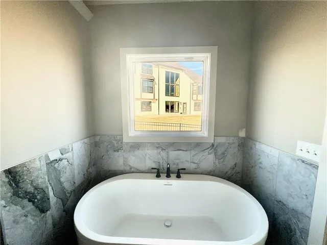 $674,900 | 12775 North Larkspur Ln., Platte City, MO 64079