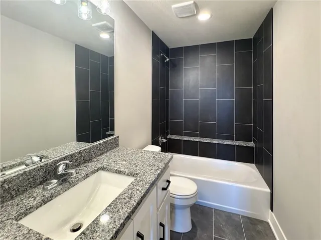 $674,900 | 12775 North Larkspur Ln., Platte City, MO 64079