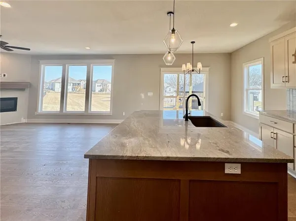 $674,900 | 12775 North Larkspur Ln., Platte City, MO 64079