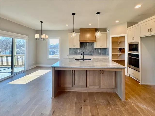 $674,900 | 12775 North Larkspur Ln., Platte City, MO 64079