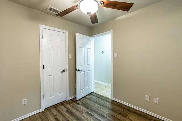$1,595 | 811 11th Street, Wolfforth, TX 79382