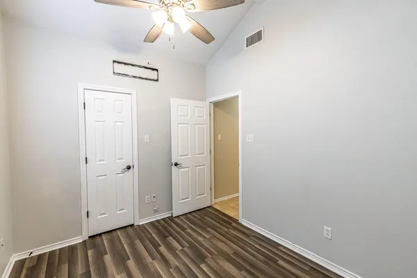 $1,595 | 811 11th Street, Wolfforth, TX 79382